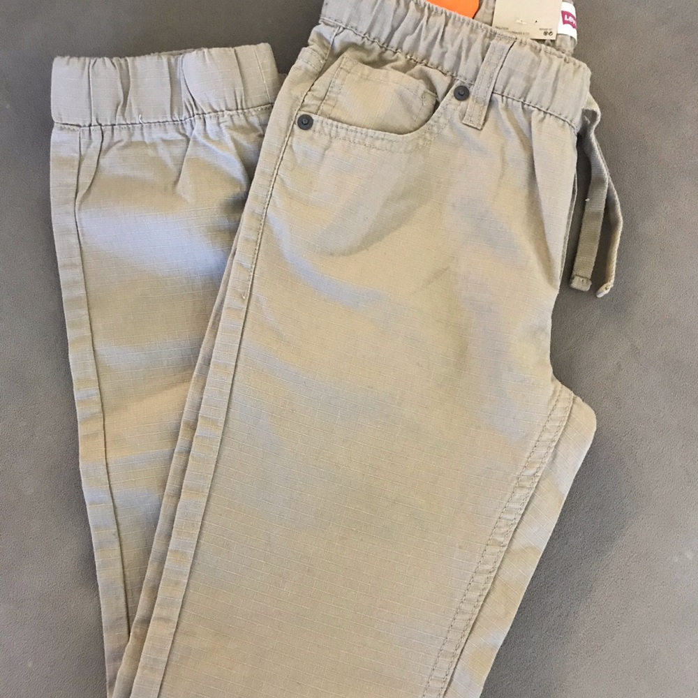 Levi’s joggers